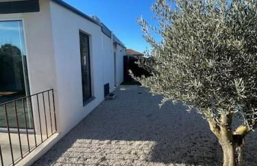 Dépendance au sein d’une villa avec piscine - Foto 6