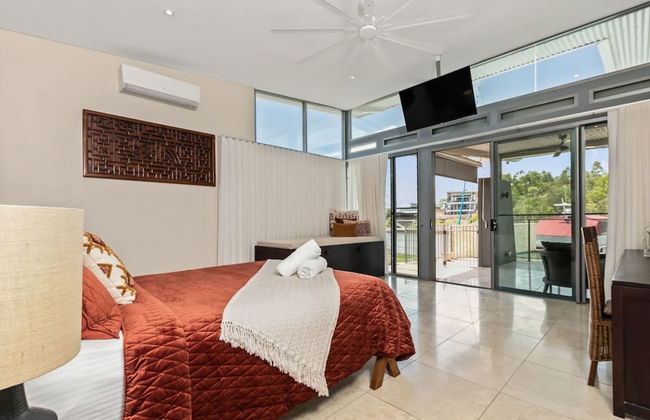 Water-front Paradise Pool - BBQ - Balcony Dining - Foto 34