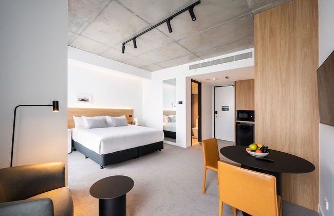 Nesuto Docklands Apartment Hotel - Photo 5