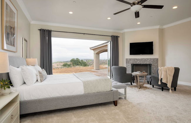 Malbec by Avantstay Incredible Estate w/ Panoramic Views & Bocce Ball Court! - Photo 3