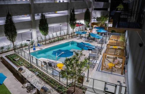 central located Modern west Midtown suite - Foto 1