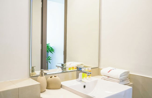 HomesGetaway-2BR Apt in 1 Residences - Photo 28