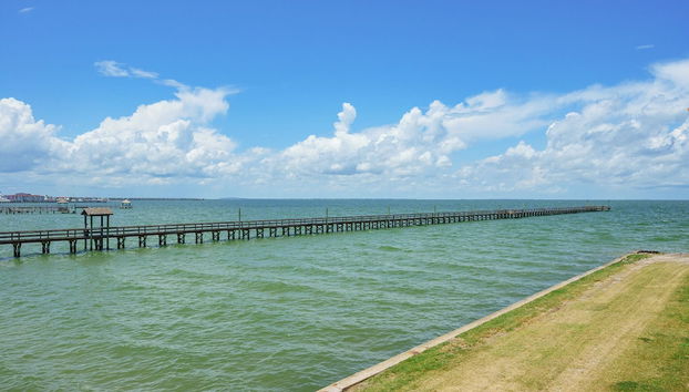 Bay Breeze Bungalow by Miss Kitty’s - Photo 4, Property amenity