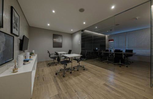 LZ414 - Conforto na Luz: Apto Moderno com Piscina - Foto 24