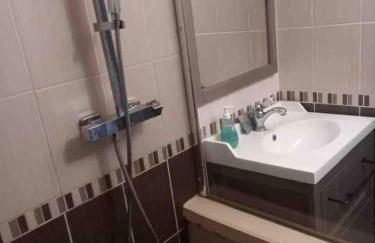 House, lot, secure private parking - Foto 10