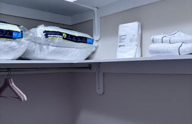 Luxury 3 BedRoom Apartment with Private Entrance plus Free Parking - Foto 27