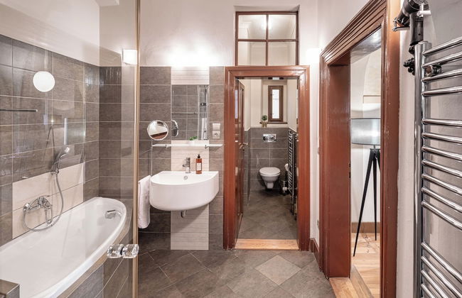 3 Epoques Apartments by Adrez Living - Foto 36