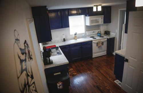 1939 Four Bed Rustic Escape by Casino - Foto 41