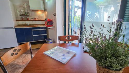 Giglio View Retreat - Photo 4, stove