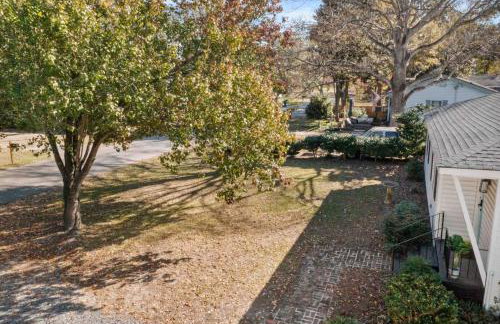 Chic Modern House Close to Beaches & Downtown - Photo 6