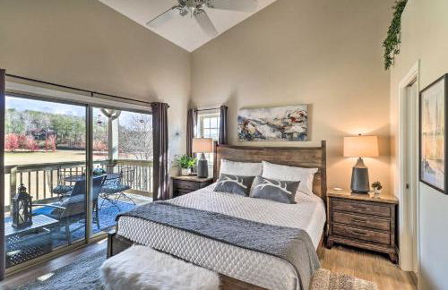 Indoor Pool and Golf Course Views Lake Lure Condo! - Foto 11