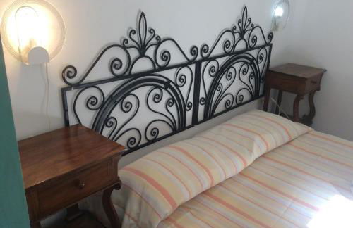 Villino with Garden - Photo 6