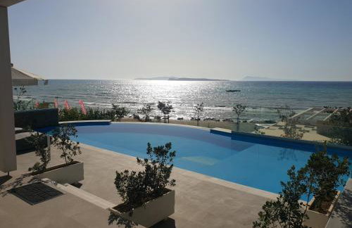 Paralia Luxury Suites - Foto 8