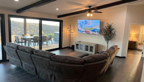 Winery Getaway with Spa and Amazing Hilltop View - Foto 2