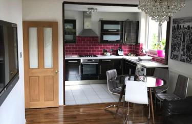 Entire flat, comfortable 2 double bedrooms - Foto 3