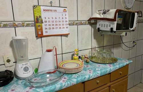 Casa Bem Aconchegante com 02 Quartos 03 camas - Foto 17