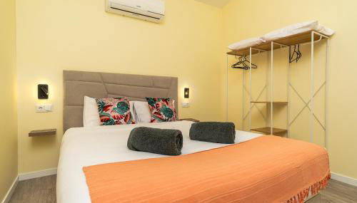 Florenças House - Private Jacuzzi & Garden - Foto 4, towels, wardrobe