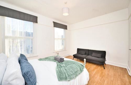 Spacious 2-Bed Leyton Flat Near Olympic Park - Foto 7