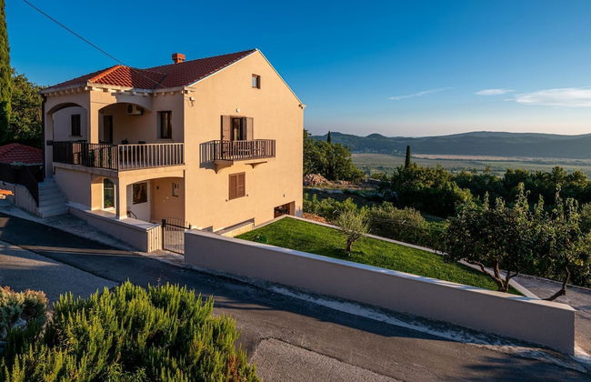 Spacious Apartment, Private Terrace in the Countryside, Wi-fi and Parking - Foto 19