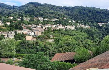 Apparts Coeur Historique de Thiers - Tarifs dégressifs - Idéal PROS - Foto 21