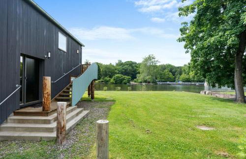 Modern Lakefront Retreat w King Bed - Foto 1