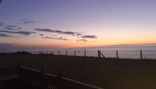 Lovely 5 Berth Bungalow At Waterside Village Park In Corton Ref 14006W - Foto 2