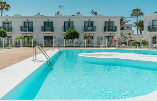 Sol y Sal de Corralejo - Photo 2