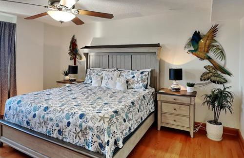 Oceanfront Penthouse #11B by Distinctive Beach Rentals - Foto 87