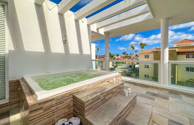 Incredible 3 BR Penthouse w BBQ Jacuzzi - Photo 61