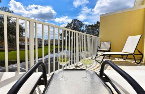 Beautiful 3-Bed Villa 10 Minutes From Disney - Serenity Resort townhouse - Foto 17