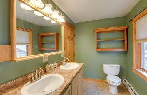 Charming Putney Home Porch, Grill and Hiking Trails - Foto 16