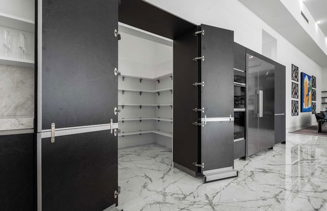 Sleeps 26 Pool, Hot Tub, Pickleball & Putting Green Bravo Villa #12 by Avantstay - Foto 40