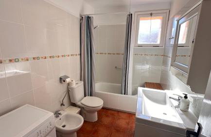 Apartamento con jardín a 11 metros de la playa. CG. - Foto 75