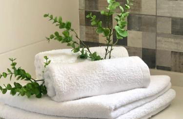 City Break-Quiet House with Private Patio - Foto 22