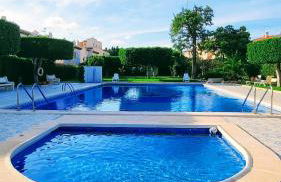 Spanish Apartment With pool - Foto 2