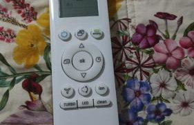 CASA - 3 quartos com ar - garagem para 3 carros - Foto 20