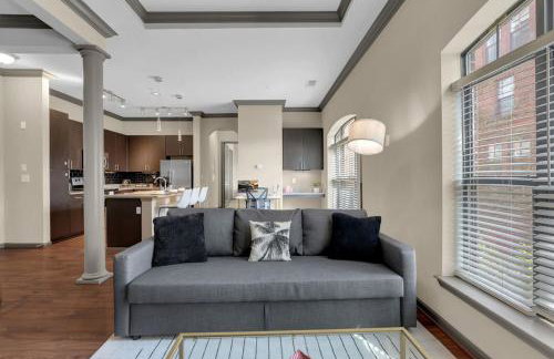 Cozy 2BR- Pool,Gym,Pkng,Near BOK Ctr&Arts Dstrct - Photo 74