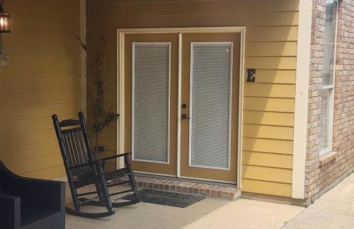 Private Pet-Friendly 2BR Suite with Movie Theater & Pond View and Access - Foto 20