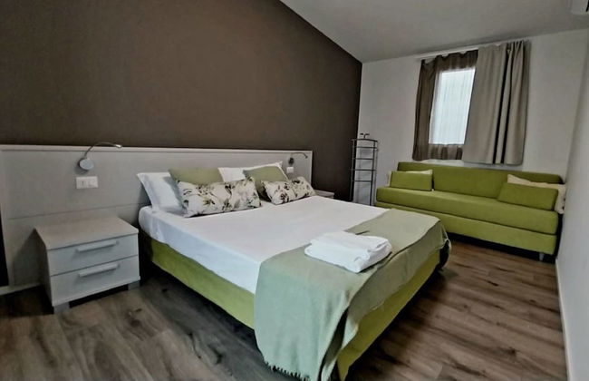 Apartment in Iseo With Pool - Photo 2