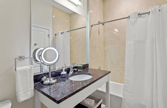 King Bed Walk Score 91 Near King ST Close to DCA - Foto 12