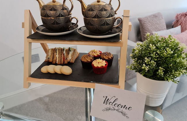 2 Bed Woodland Retreat - Garden & Free Parking - Foto 5