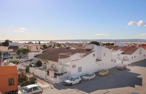 Amazing Apartment In Torrevieja - Foto 11