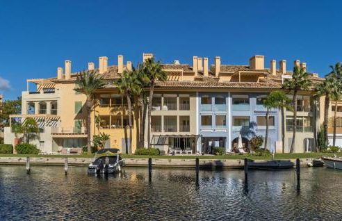 Frontline Sotogrande Marina Living 3-Bed Waterfront Retreat - Foto 28