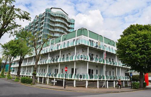 Sunshine Place - Photo 1