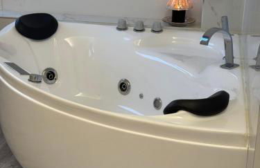 La casa di Raysa con idromassaggio vicino al Duomo - Photo 12