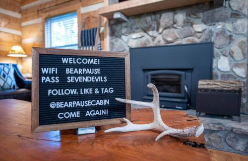 Bear Pause Cabin 3 BR/3BA Amazing view of the Lake - Foto 2