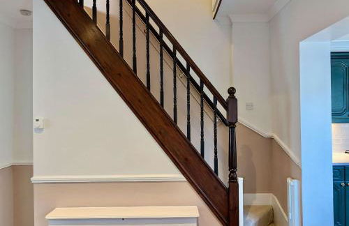 Stunning House With Private Backyard - Foto 21