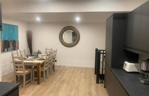 Sleeps7-Parking-Garden-Patio - Foto 4