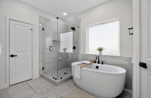 Luxury Home: Mins to NRG, Hobby Airport & Midtown - Foto 29