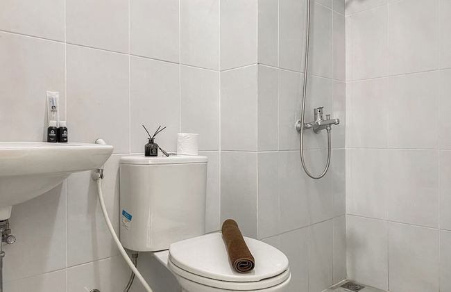 Good Place and Restful 2BR at Patraland Urbano Apartment - Photo 20